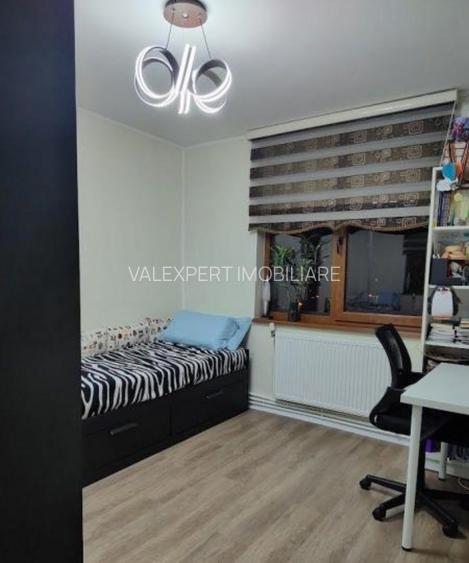 Metrou 1 Decembrie 1918, apart 3 cam, supf. 57 mp, et. 4/8 - 5