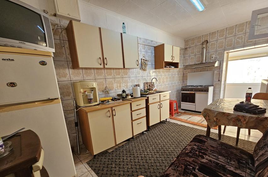 CASA TRADIȚIONALĂ ”MAGNOLIA", P+M 195mp, TEREN 556mp, CHIAJNA-STR. EROULUI - 27