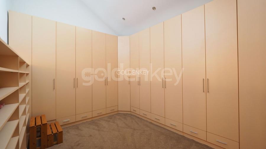 Vila spatioasa, partial mobilata cu acces facil - 11