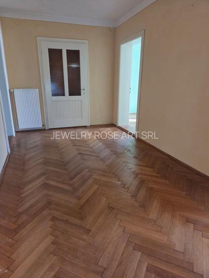 Casa 7 camere -230 mp+ teren 3800mp Bran- Brasov, potential de crestere valorica - 8