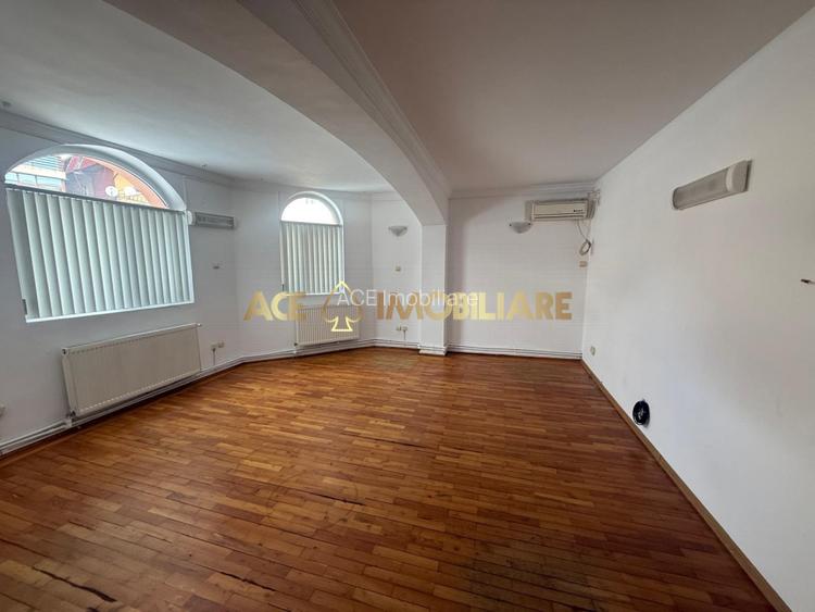 De inchiriat Casa | 9 Camere | Vitan | Centrala  | Curte Proprie | Firma - 2