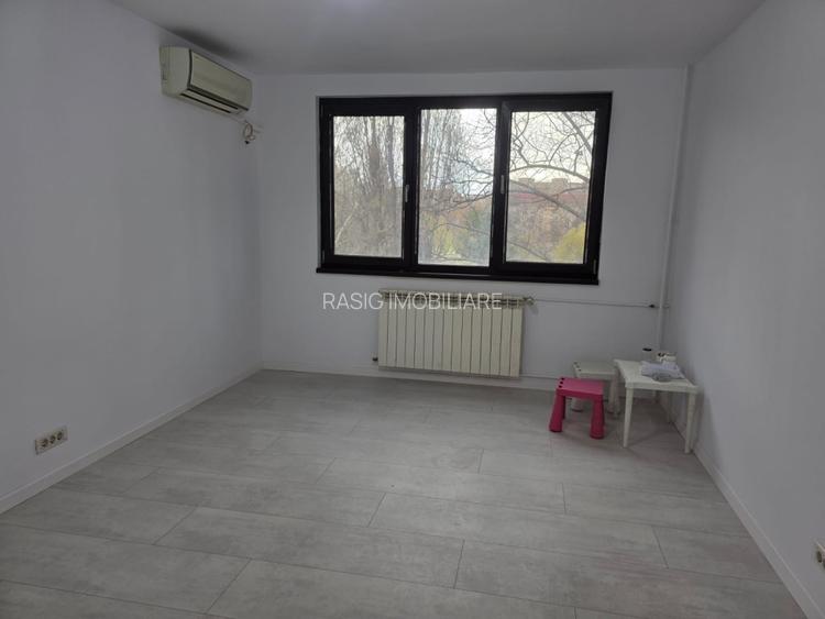 Vanzare 3 camere  Berceni - 11