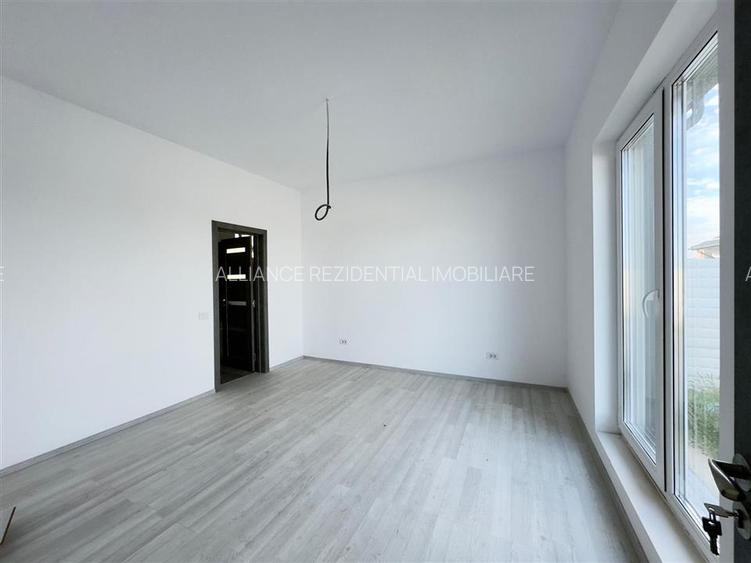 Casa individuala / 4 camere / 2 bai / Curte amenajata / Mutare rapida - 13