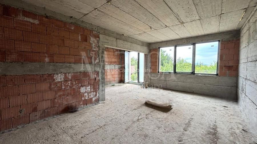 Casa 7 camere de vanzare in Salicea - 2