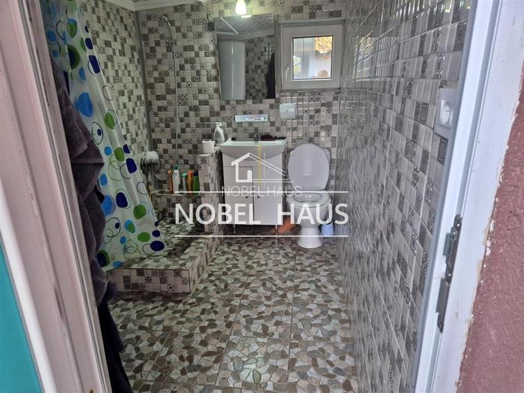 Casa si teren, central Barlad, str Al Sahia - 9