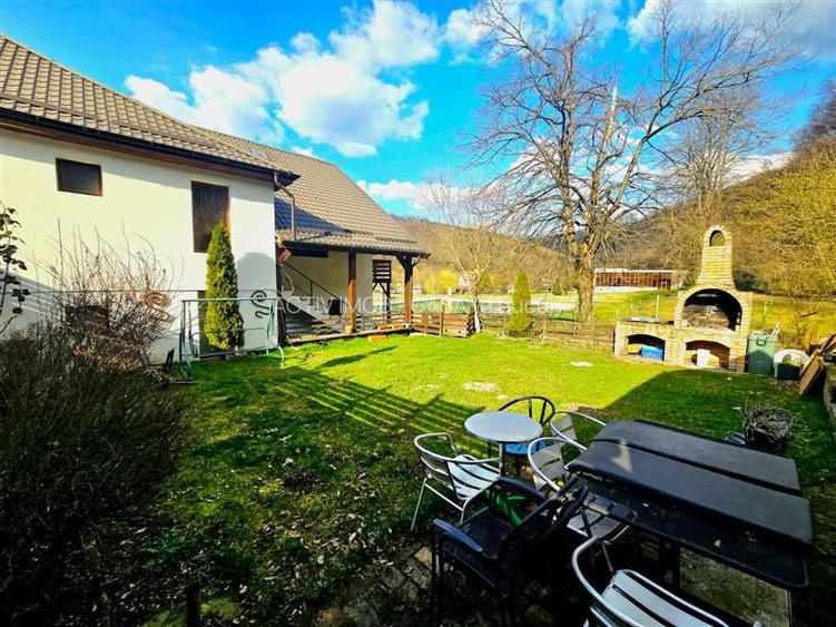 Resita Casa cu Teren Drept 500 Mp retrasa la marginea padurii - 38