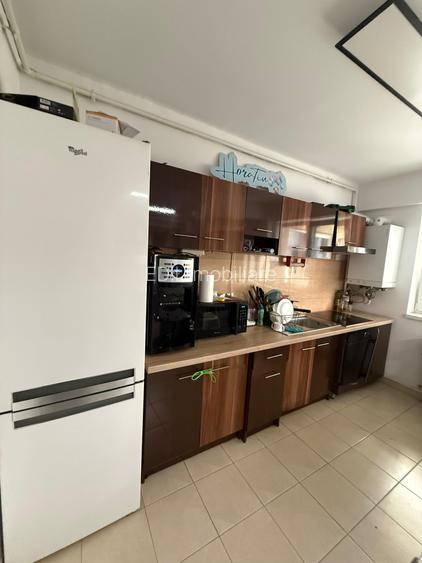 Ap 2 cam semidec, mobilat modern, utilat, bl. nou, et. 1/4, zona Piata Marasti - 10