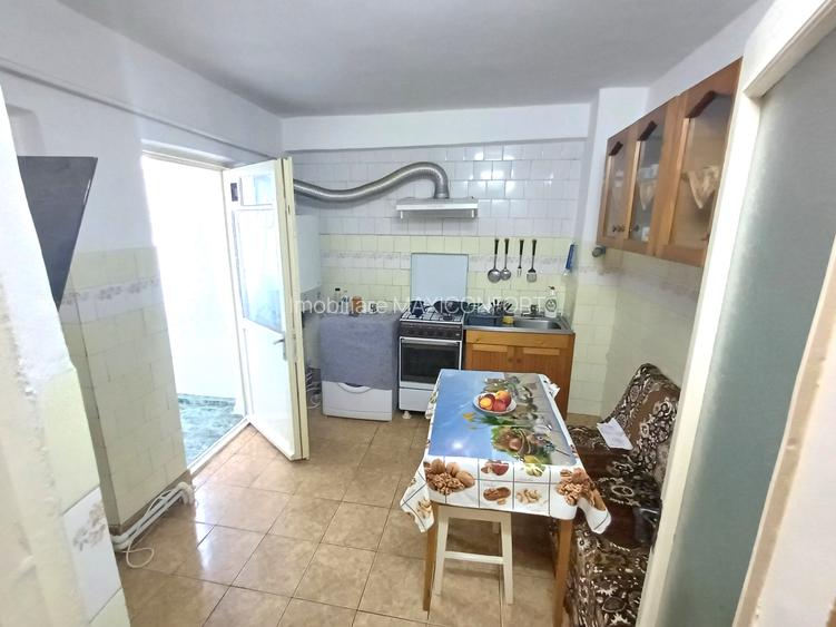 Vanzare 4 camere-Imobiliare MAXICONFORT - 8