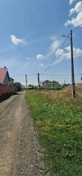 Teren intravilan 1543 mp – zonă verde, P+2E, utilități - 2