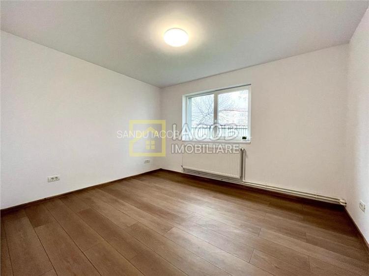 Casa de închiriat, Str. Traian, zona centrala a mun. Bacau - 4