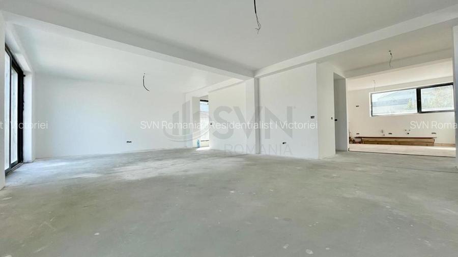 REV2002487 Casa superba 6 camere cu teren 350 mp - 2