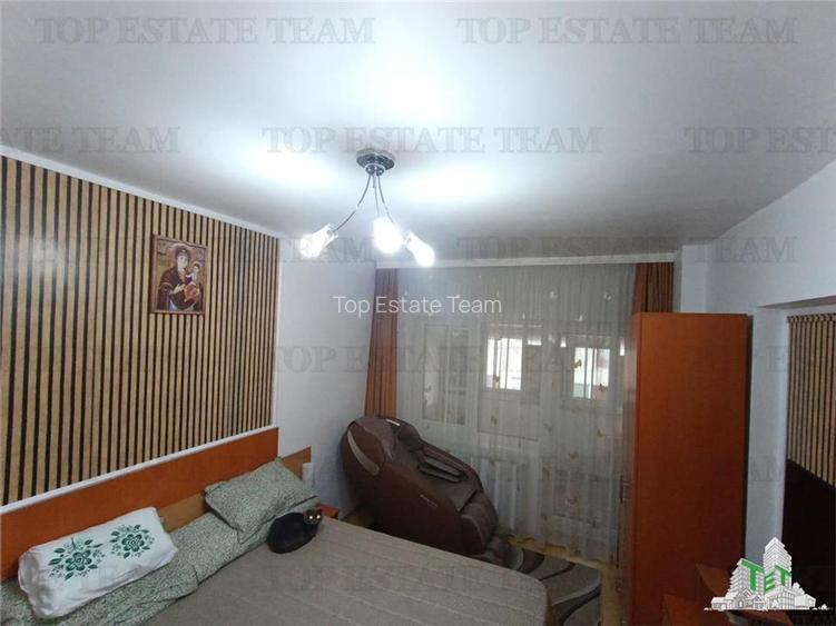 Super apartament cochet din 2008 cu 3 cam. si balcon plus loc de parcare, avand - 12