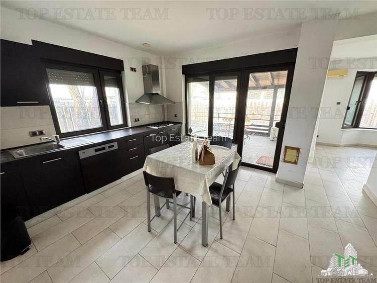 Vila P+1+M, 229 mp, 4 dormitoare, gradina si 4 parcari - 3