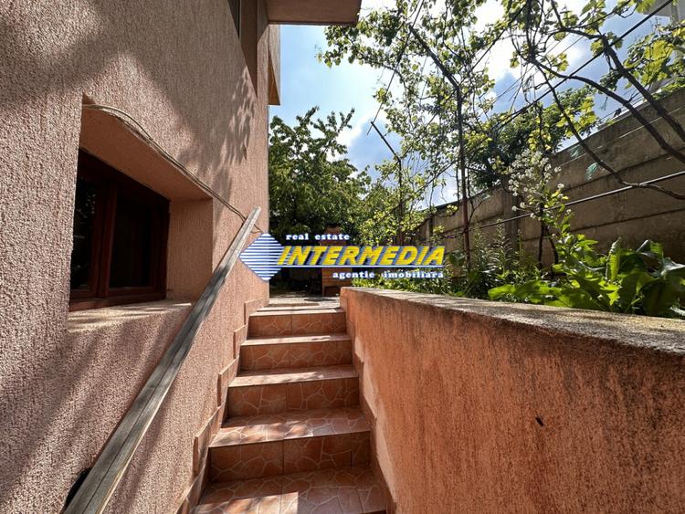 Vanzare Casa D+P+2E+Pod cu 10 camere, garaj si curte în zona Cetate, Alba Iulia