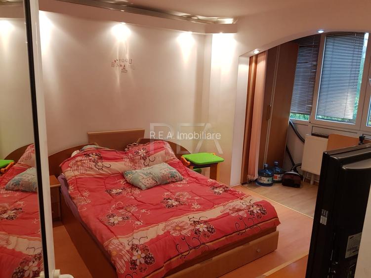 3 camere, 4/4, centrala, anvelopat-Drumul Taberei - 12