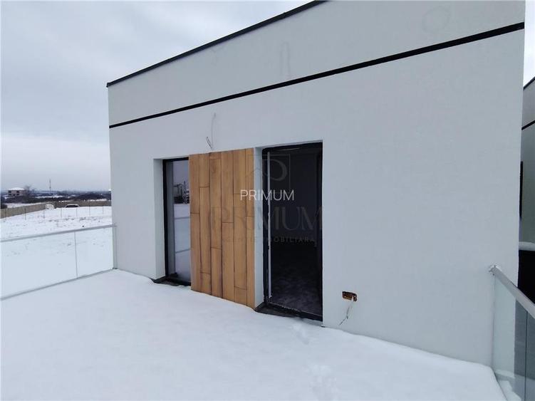 COMISION ZERO  -  Duplex modern - separat prin camera tehnica - teren generos. - 6