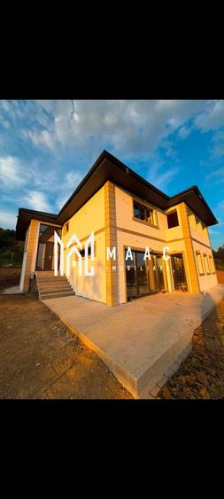 Casă 5 camere de vânzare | Vlădești, Râmnicu Vâlcea | 239 mp