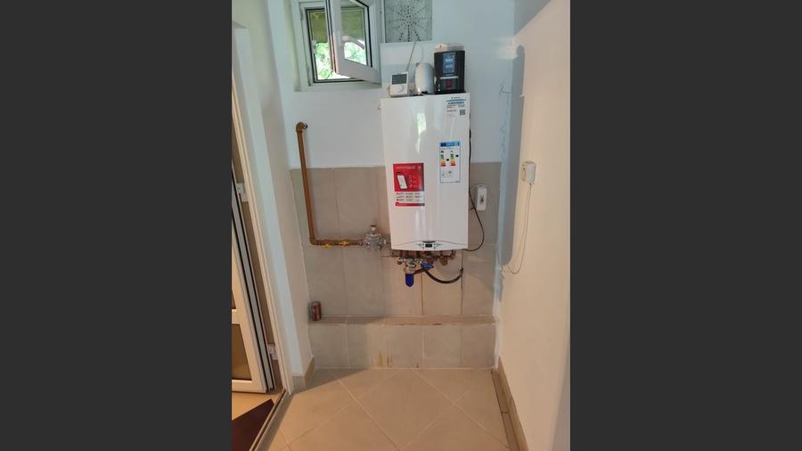 Vila superba 7 camere, Provita de Jos, 22.000 mp teren