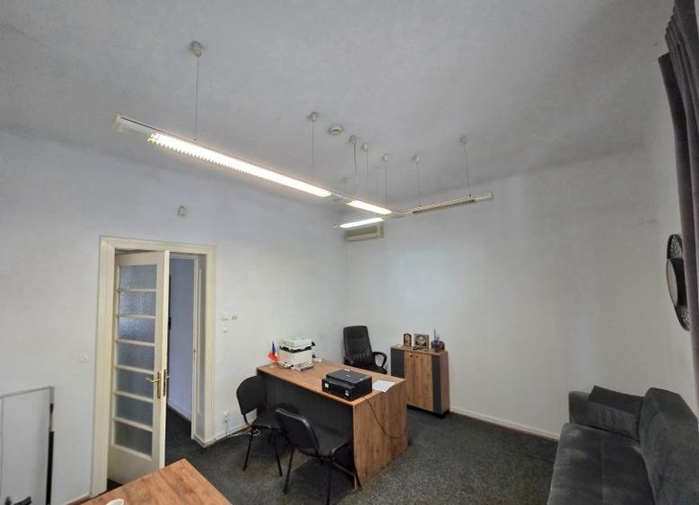 Apartament 5 camere Polona
