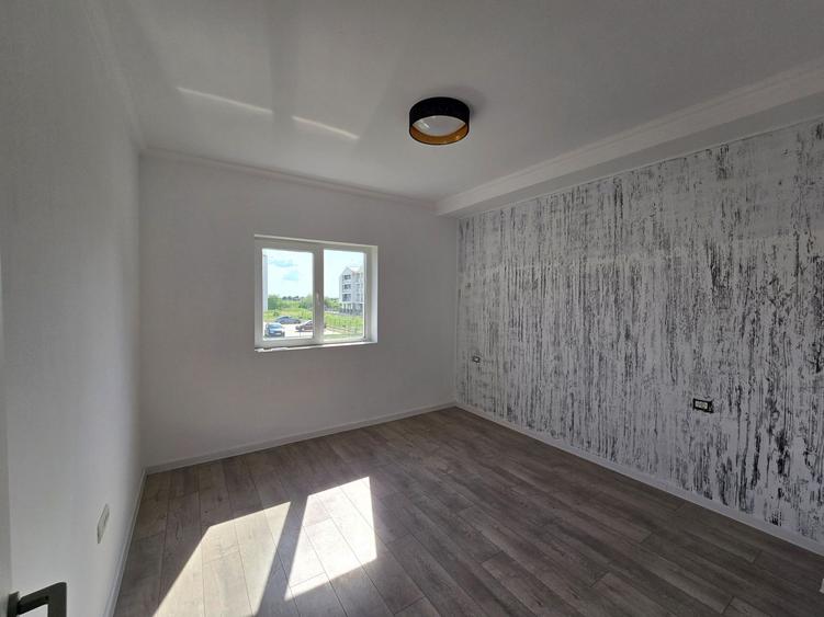 Apartament 3 camere, Zona Torontalui, Nemobilat, Bloc Nou, Loc de parcare inclus