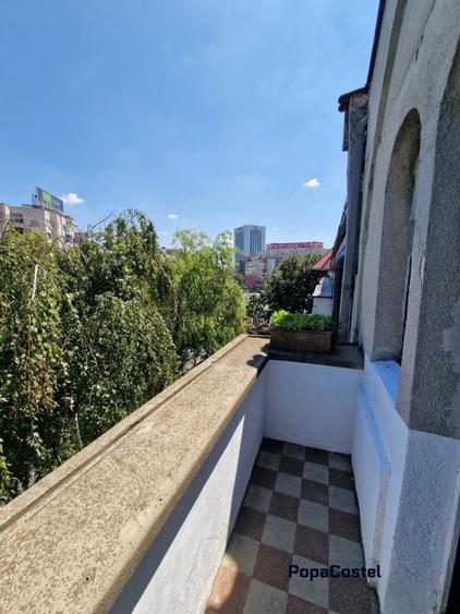 Piata Romana - Lascar Catargiu 3 camere etaj 3 in vila istorica, ideal birou