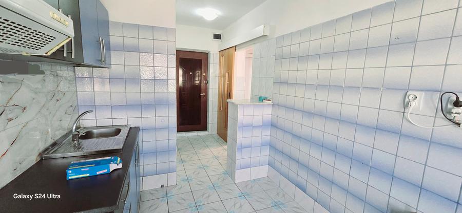 Apartament 3 camere cu centrala proprie