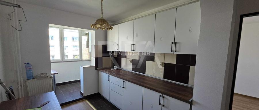 3 Camere- Centrala Proprie- Etaj 7/8- Bloc Anvelopat- Margeanului - 4