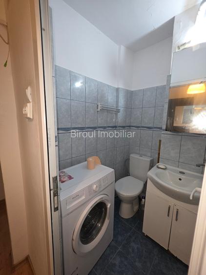 De Închiriat – Apartament 3 Camere | Zona Inel II (Școala 8), Constanța, Etaj 1 - 7
