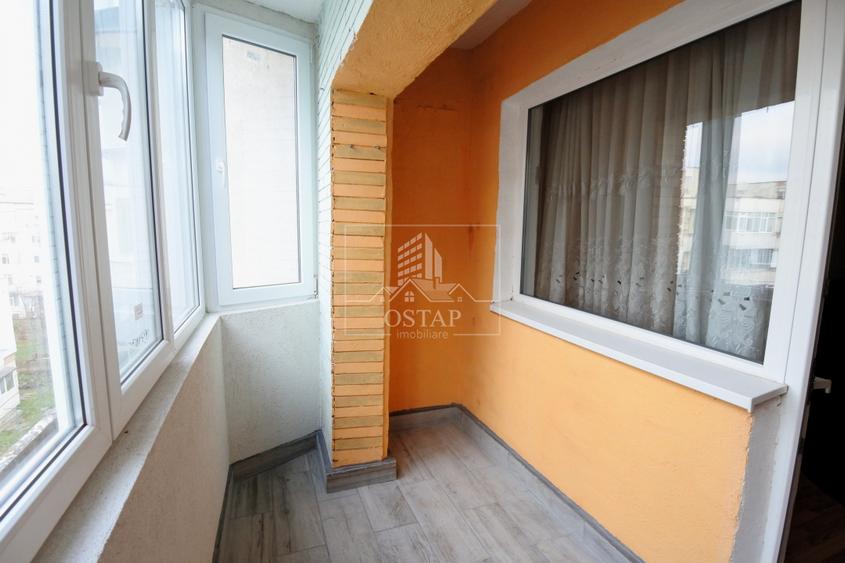 Zona Nord - 22 Decembrie - apartament 3 camere decomandate - 72.000 EURO