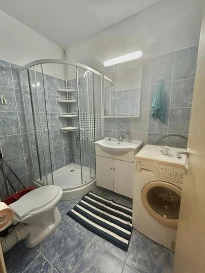 115000 euro - 2camere-55mp- decomandata-centrala proprie-metrou