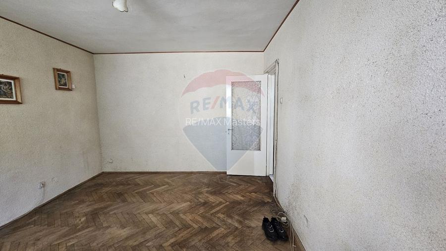 Apartament cu 2 camere, etaj 1 în zona George Enescu, Suceava - 17