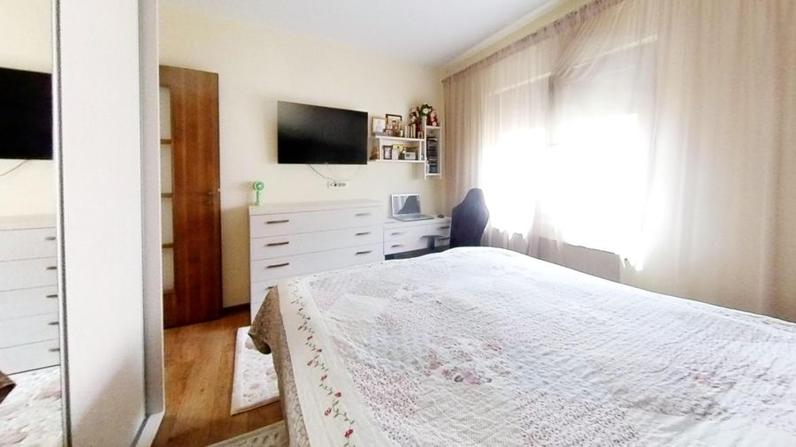 Apartament spatios utilat/mobilat