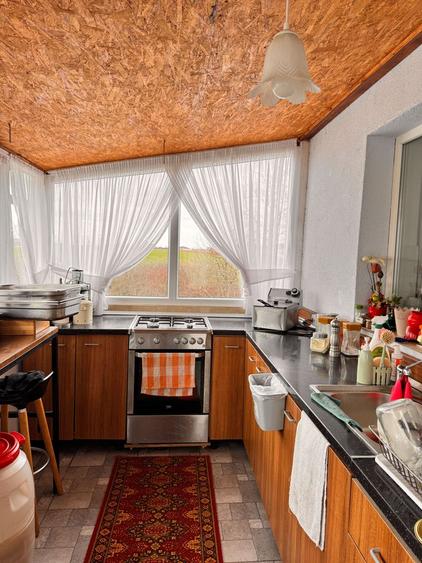 Vilă spațioasă cu 6 camere – Cartierul Viena, Oradea