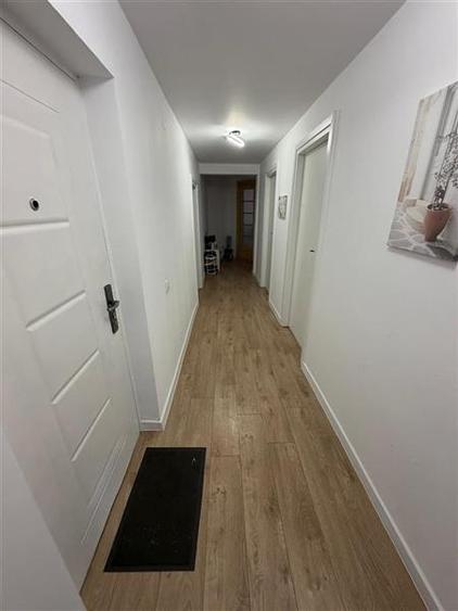 Vanzare apartament 5 camere Obor, boxa, loc parcare, centrala proprie, fara risc