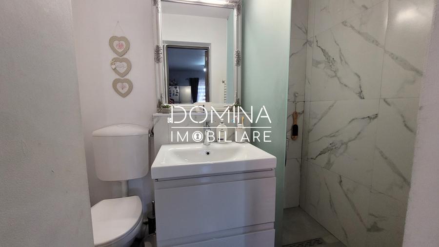 Vânzare apartament 4 camere, decomandat, strada Victoriei – central