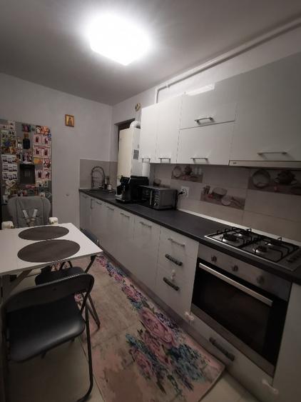VÂND APARTAMENT 2 CAMERE | 44 MP | COMPLET MOBILAT & UTILAT | PARCARE INCLUSĂ |