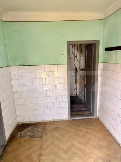 Casă 79 mp, teren 1.332 mp, zona Feldioara