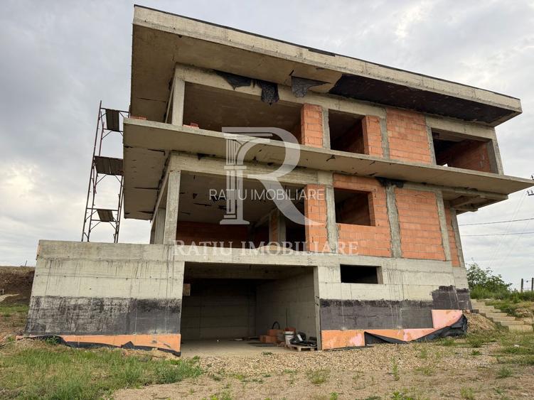 Vilă Statement cu Piscină și Design Arhitectural Spectaculos | Oradea - 29