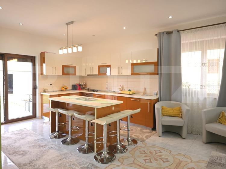 Casa 3 camere, 120 mp, 500 mp teren. Dorolt. Cartier Davilas