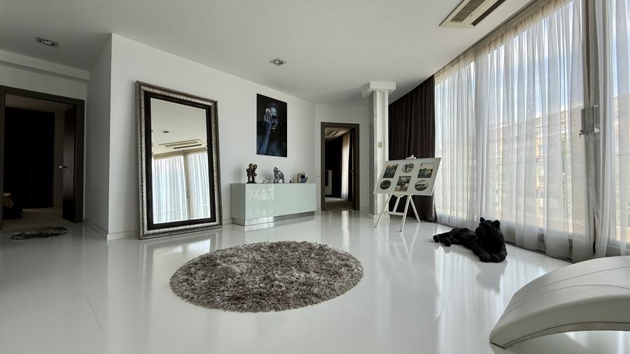 Penthouse UNIC 204 mp totali in Tomis Nord Constanta mobilat si utilat