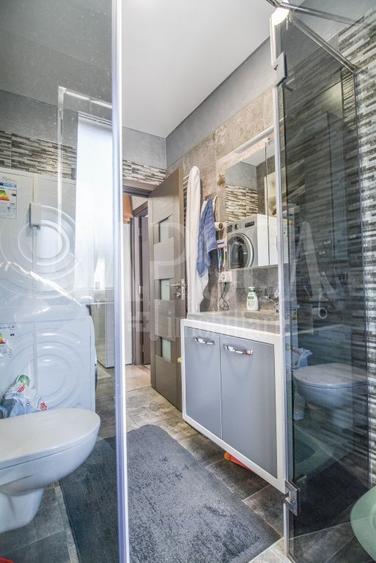 Apartament 3 camere de vanzare in Floresti