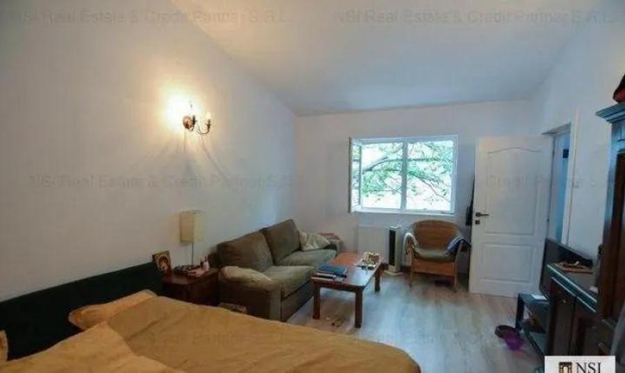 Închiriere Apartament 3 camere într-o vilă interbelică Cismigiu
