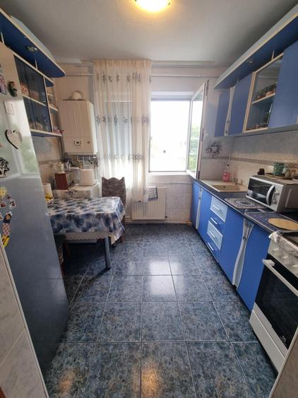 Apartament 3 camere - Micro 5!