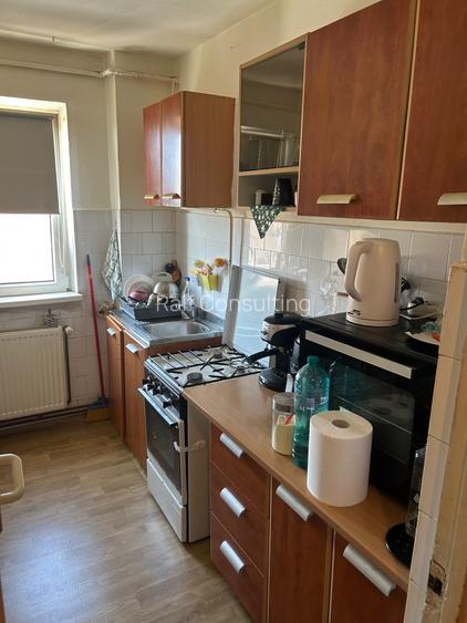 De vanzare apartament cu 4 camere, zona Favorit - 9