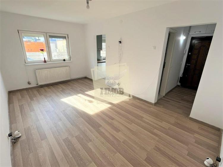 Garsoniera renovata 2026 | 30mp | pretabil cabinet | birou | zona Sub Arini