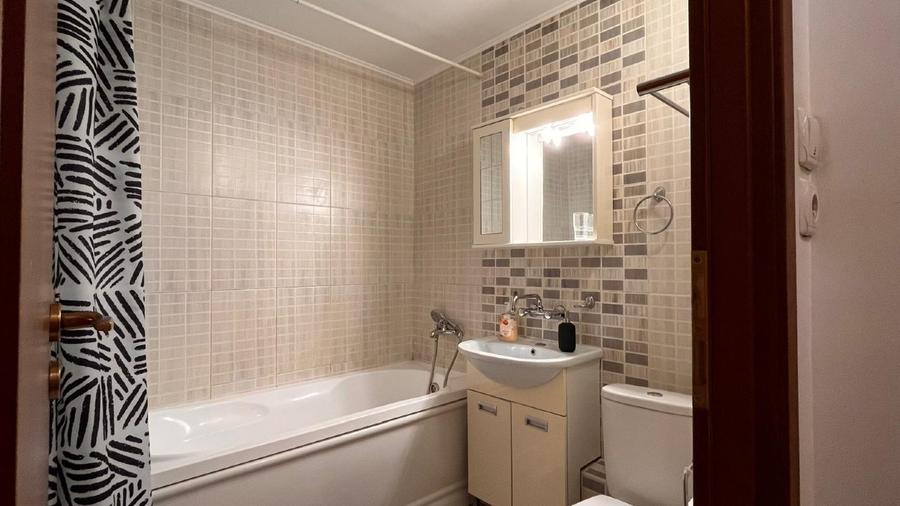 Apartament de inchiriat Tineretului, 3 cam. decomandate, f aproape de metrou 4/8