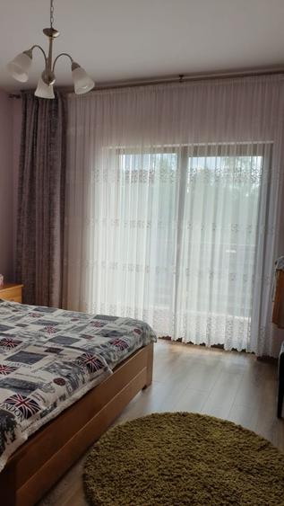DE VANZARE VILA PIETRENI VALCEA , 600 M2 PRETABILA CASA DE VACANTA , PENSIUNE