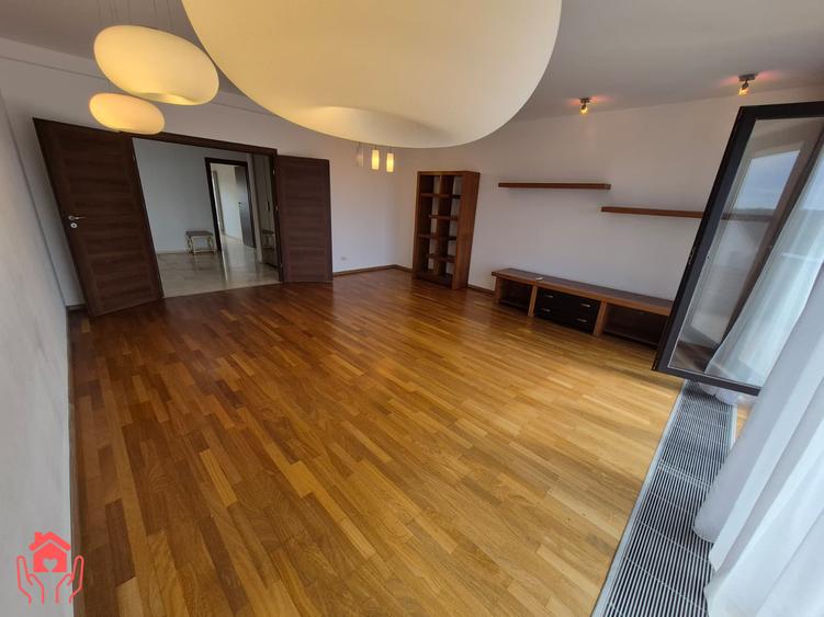 IANCU NICOLAE-Penthouse 4 camere, 80 mp terasa, 3 bai, 2 parcari + boxa!