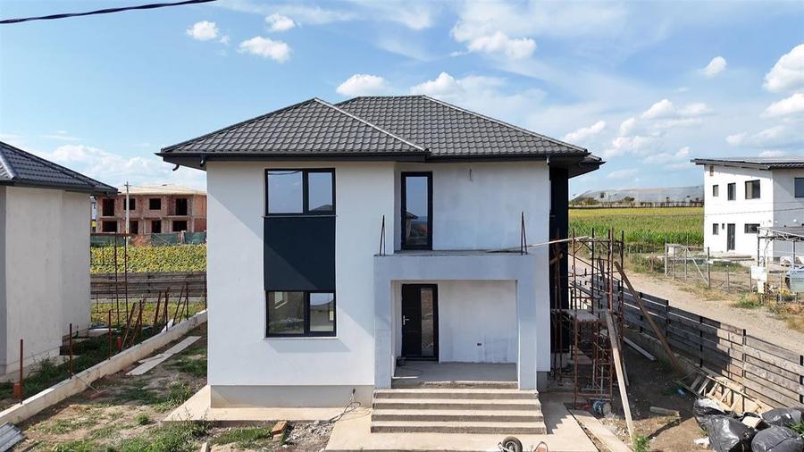 Casa Valea Lupului Popas Pacurari! Incalz pard,Panouri fotov!Teren 400 mp!