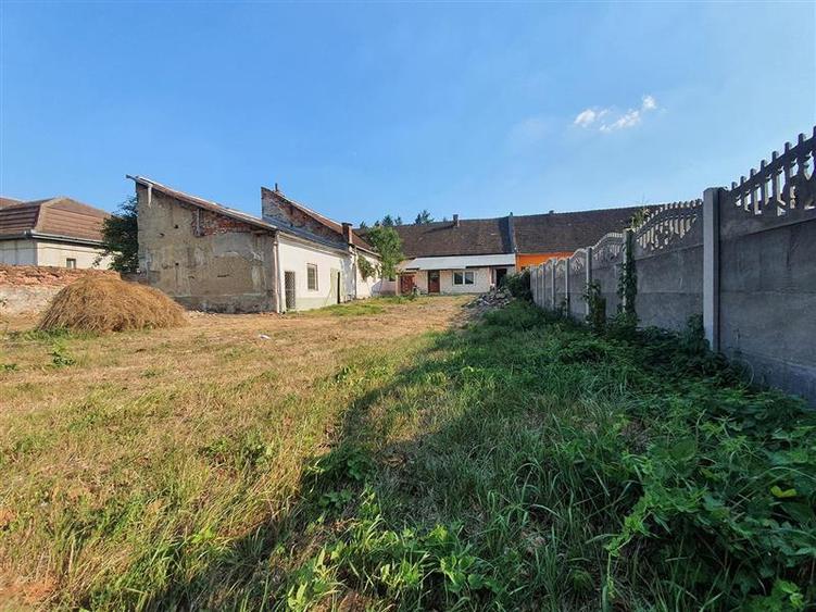 Bocsa Montana, Casa Solida + Teren, Strada Principala